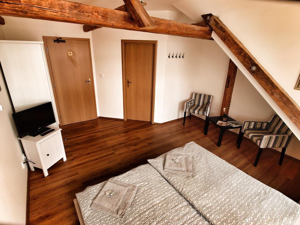 Pod Koksinem 3* Spalene Porici